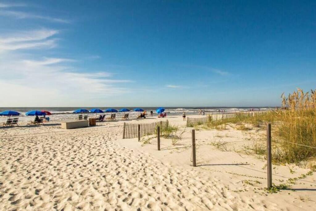 Beachin It!-Oceanview Updated 2024, King Bed Bikes Хилтън Хед Айлънд Екстериор снимка